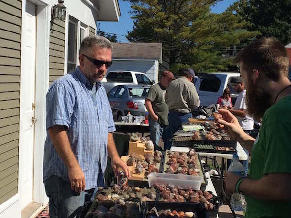 Two Harbors 2015 Gem and Mineral Show: Bob Wright